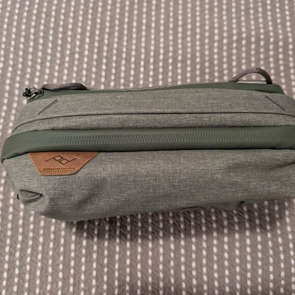 Peak Design Tech Pouch Sage Green - Picture 1 of 4